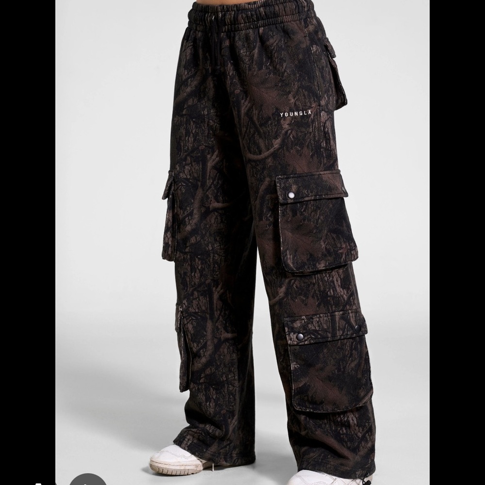 Youngla camo pants - Picture 2 of 2